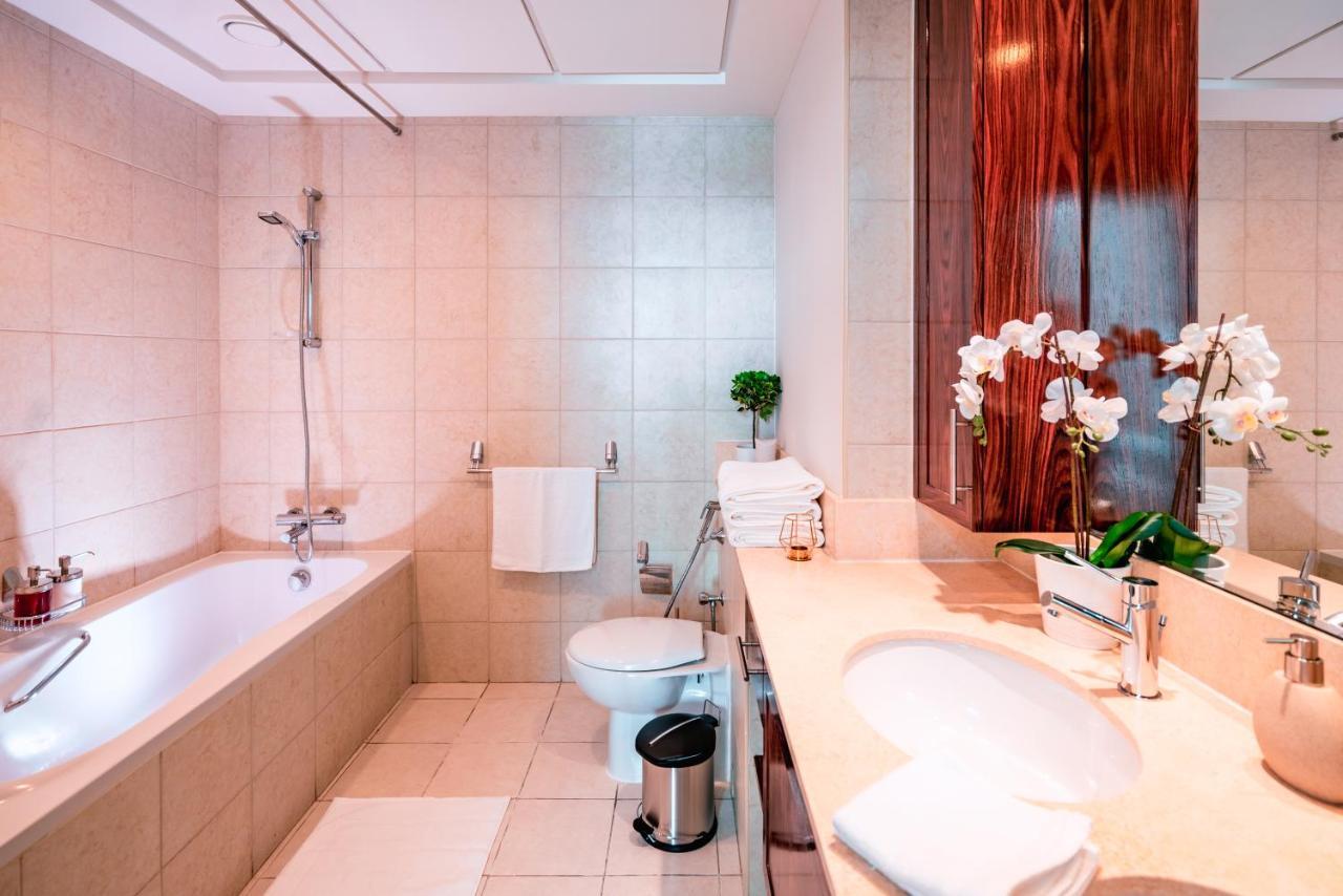 Elite Royal Apartment - Full Burj Khalifa & Fountain View - Brilliant - 2 Bedrooms & 1 Open Bedroom Without Partition 두바이 외부 사진